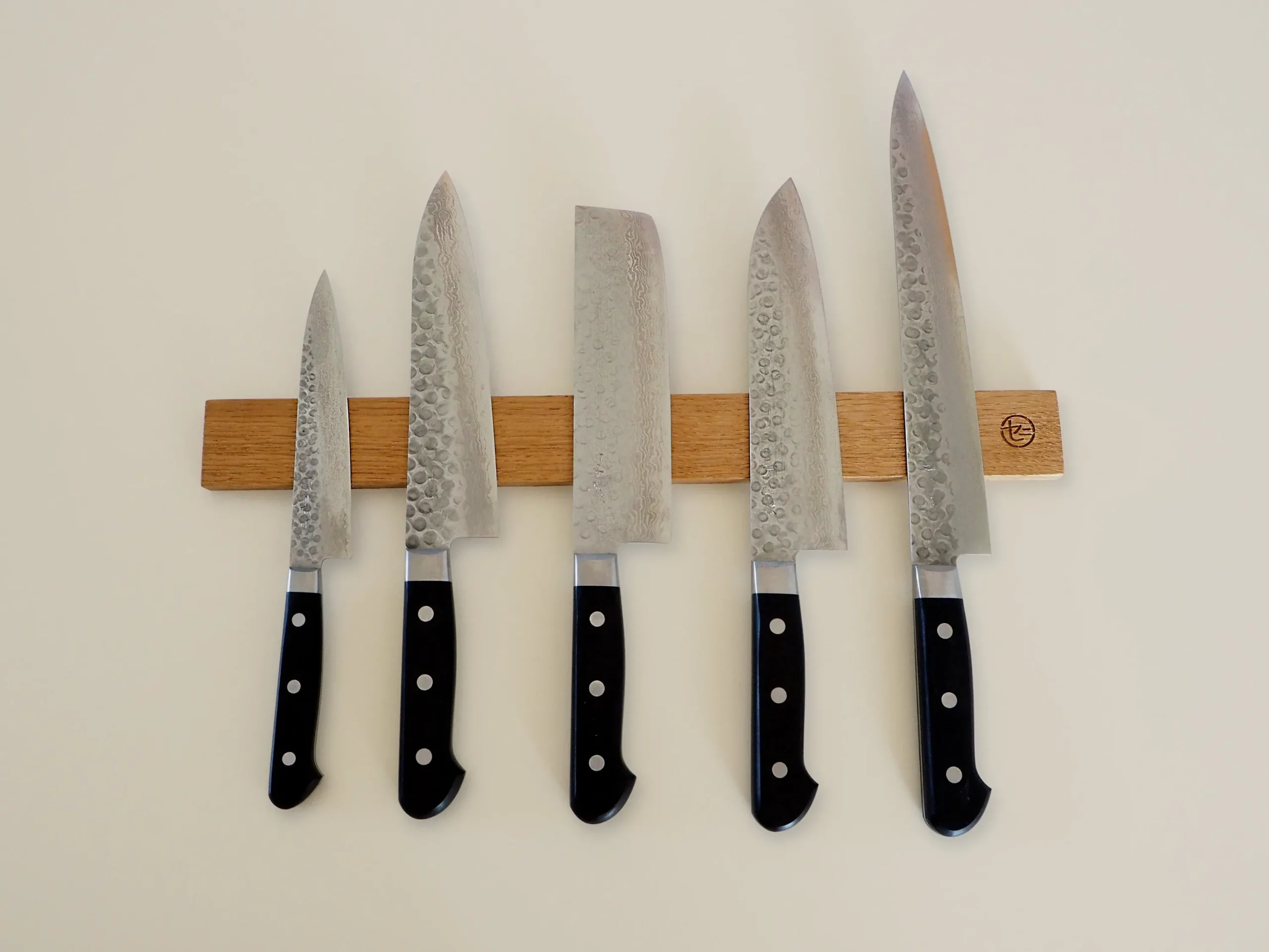 Knivtilbehør^SERAMIKKU Knivholder (2. sortering)