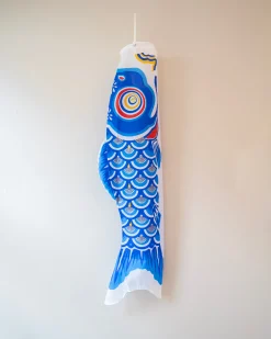 Koinobori - Japansk Karpevimpel|Pyntegenstande^SERAMIKKU Koinobori vimpel 80 cm (blå)