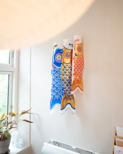 Koinobori - Japansk Karpevimpel|Pyntegenstande^SERAMIKKU Koinobori vimpel 80 cm (blå)