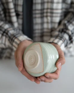 Matchaskåle|Mellem Skåle (matcha, Ris, Morgenmad)^SERAMIKKU Pastelgrøn matchaskål