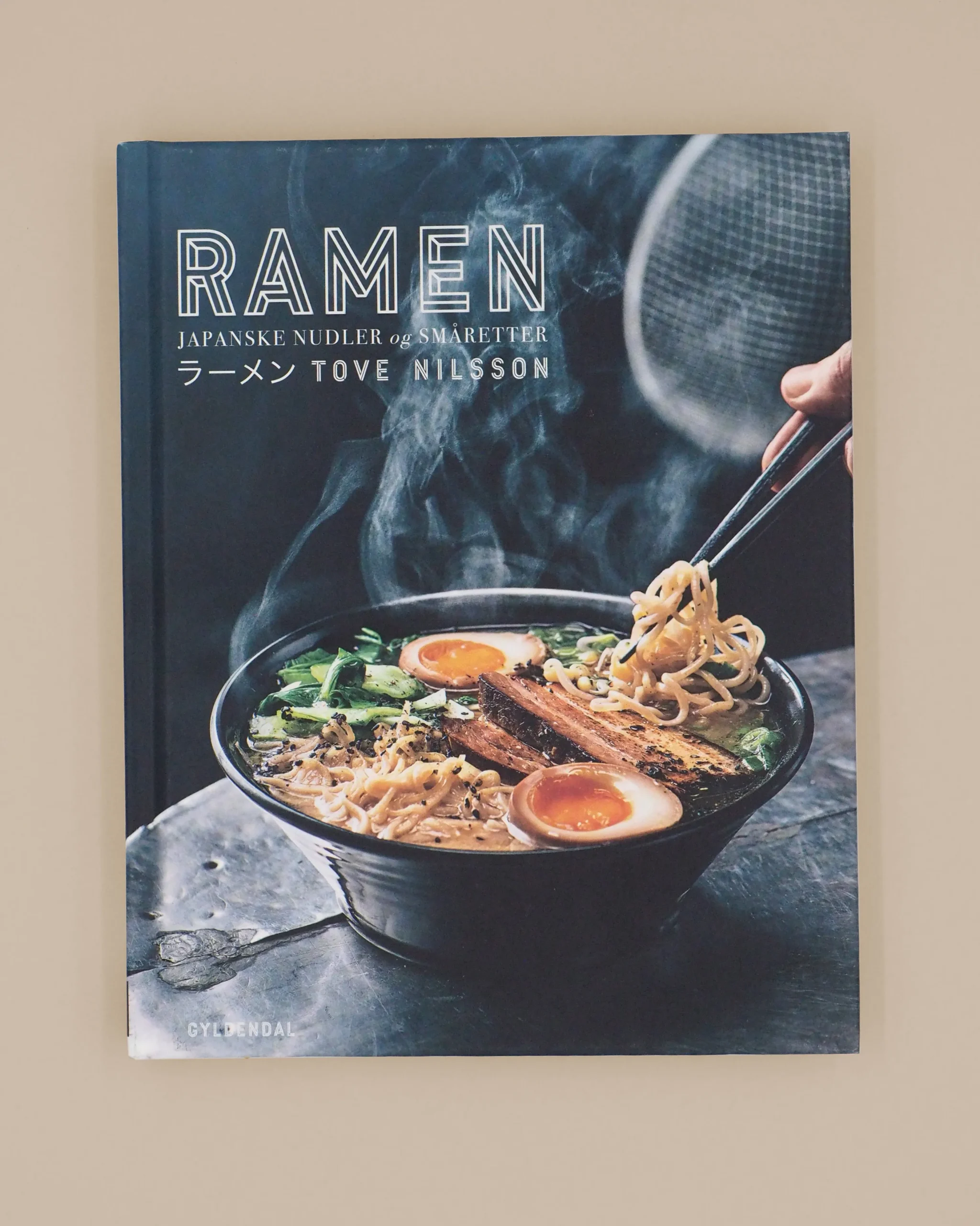 Bøger Om Japan|Indflyttergave^SERAMIKKU Ramen (af Tove Nilsson)