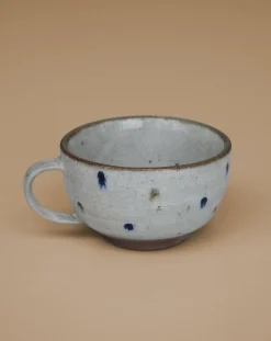 Barselsgave|Krus Og Kopper (kaffe Og Te)^SERAMIKKU Stort prikket krus med hank